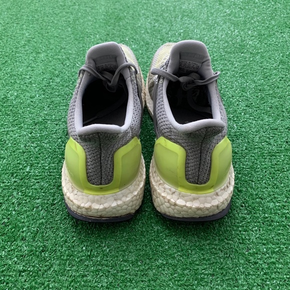🔋Adidas Ultraboost 2.0 “Glow In the dark” (Sz 8) - Picture 5 of 11